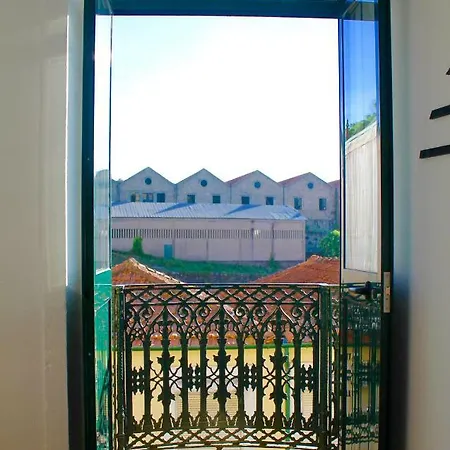 Hostal Douro Surf *