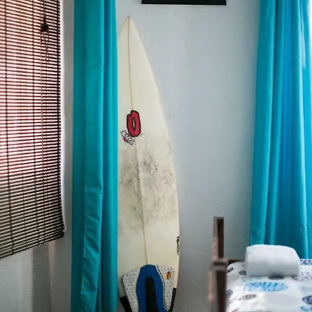 Хостел Douro Surf Вила-Нова-ди-Гая
